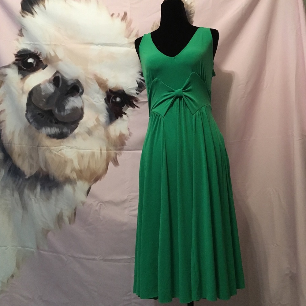 VS/Moda International Maxi Dress